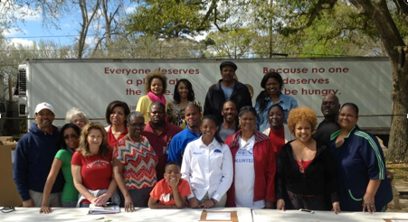 Healthy Living Club’s hard working Mobile Food Pantry volunteers.